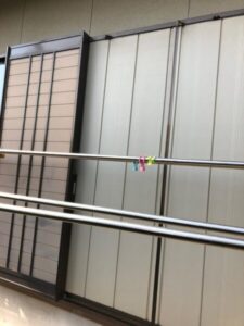 千葉市稲毛区にて付帯部塗装〈雨戸・戸袋塗装〉の施工前写真