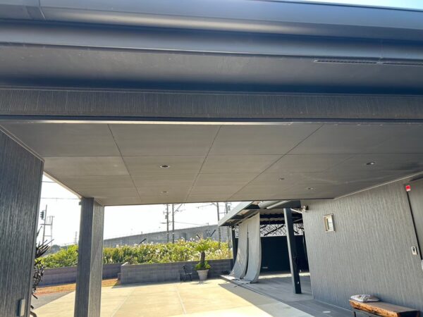 千葉市稲毛区にて塗装工事〈テーブル・椅子などの家具塗装〉の施工前写真
