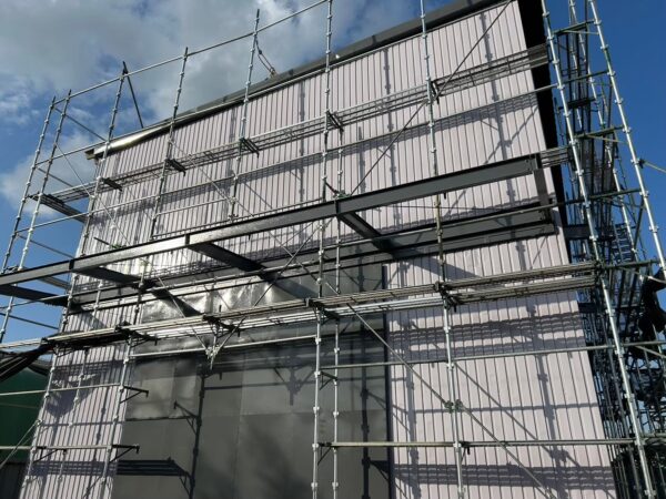 千葉市稲毛区にて屋根塗装・外壁塗装〈倉庫の塗装メンテナンス〉の施工後写真