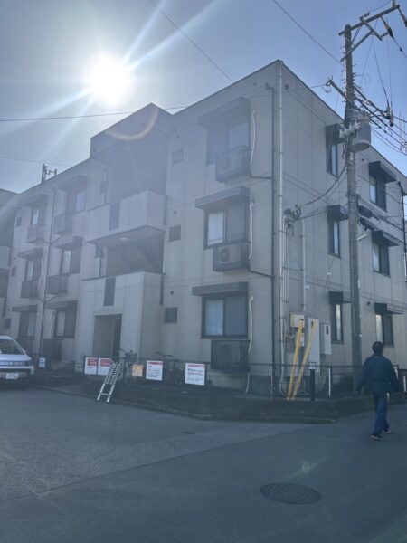 千葉市緑区にて外壁雨漏り修理・塗装・コーキング工事の施工前写真